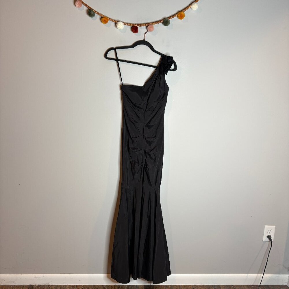 Cache Y2K 90's black one shoulder mermaid dress gown